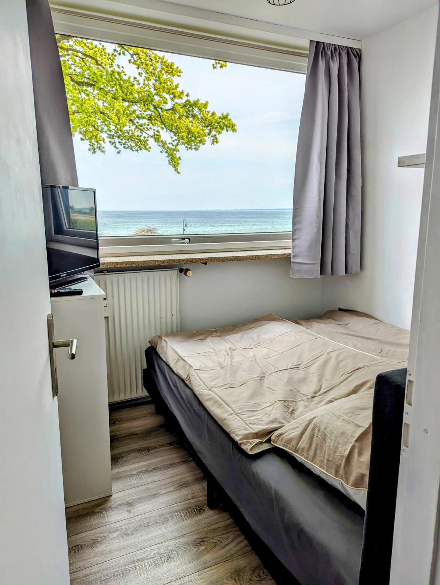 Panorama-Meerblick Am Scharbeutzer Strand エクステリア 写真