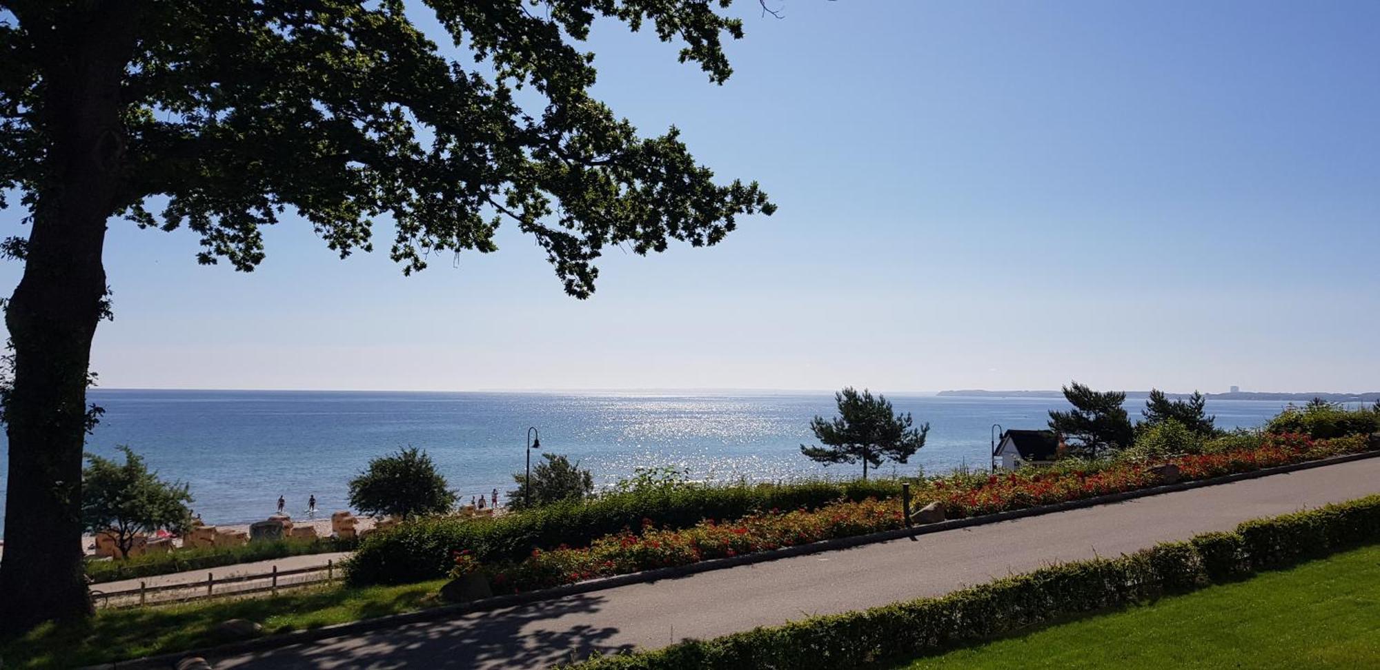 Panorama-Meerblick Am Scharbeutzer Strand エクステリア 写真